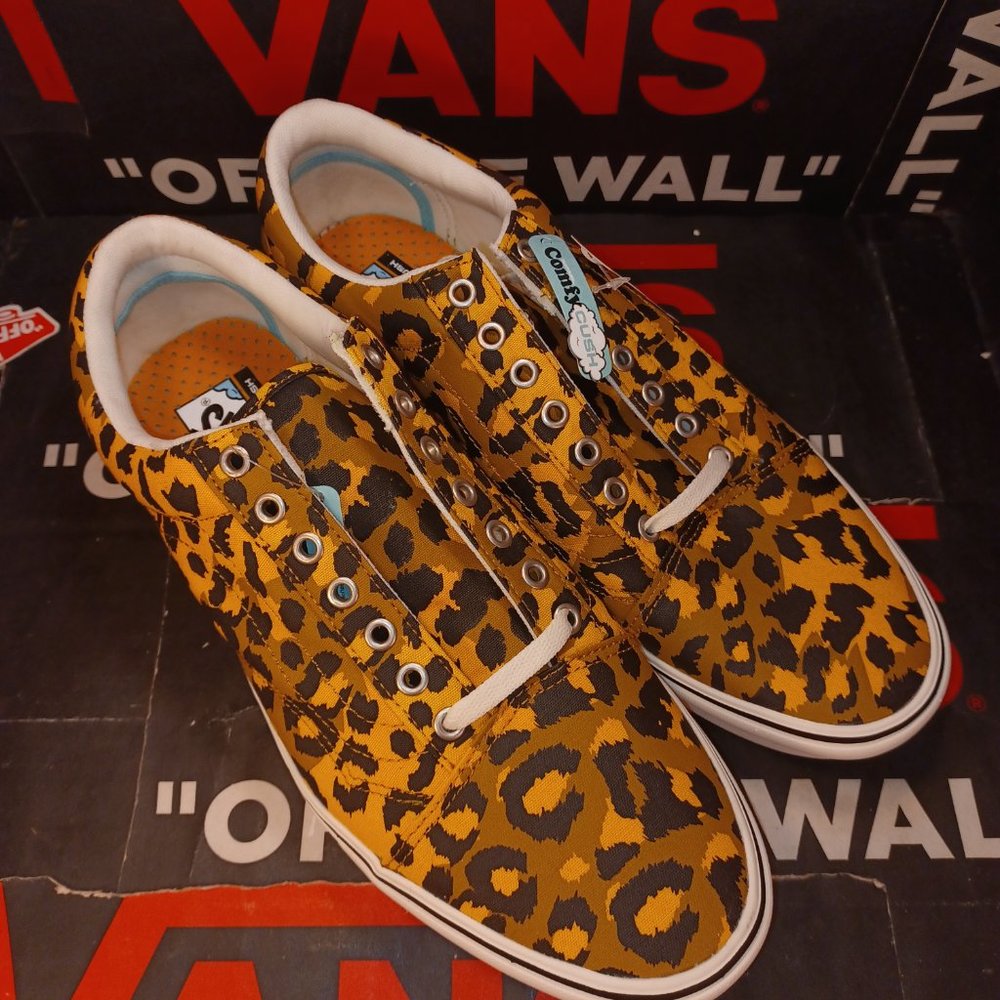 Vans Comfycush Old Skool Men's 10.5 Leopard Golde… - image 4